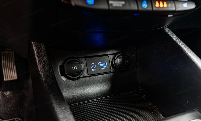 Hyundai i20 cena 53900 przebieg: 64187, rok produkcji 2019 z Staszów małe 277